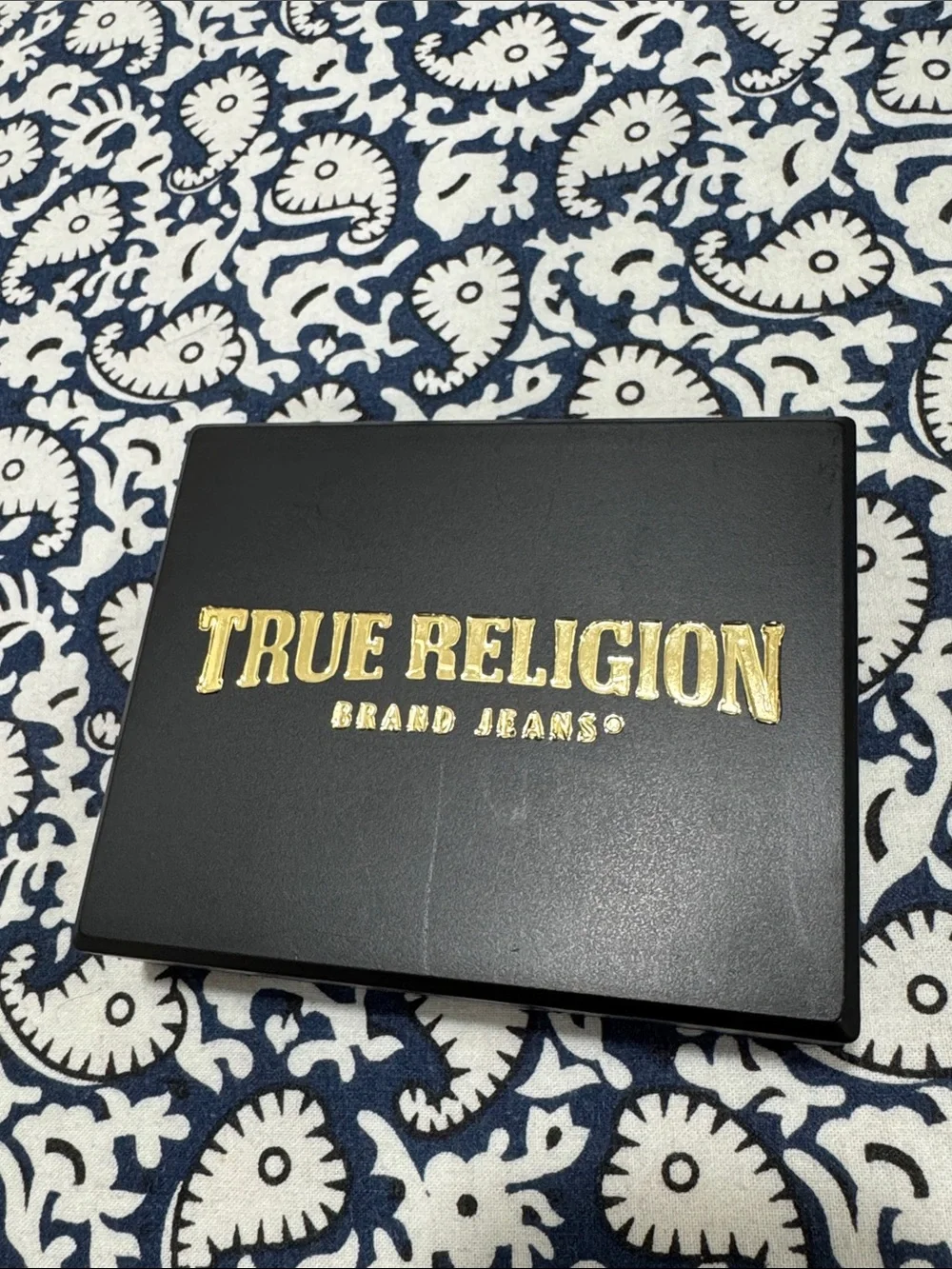 True Religion compact true